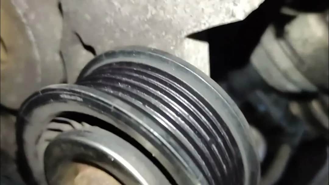 Jak prawidłowo naciągnąć pasek alternatora i uniknąć kosztownych błędów w samochodzie